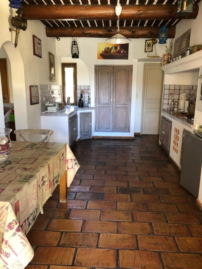 Dans Le Luberon à 2 Km De Lourmarin *
